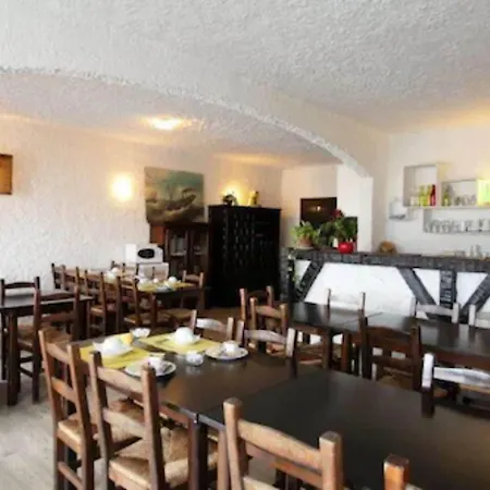 Hotell Le Colibri 2*