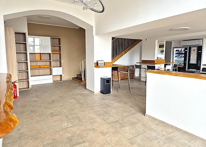 Hotel Le Colibri Lucciana (Corsica)